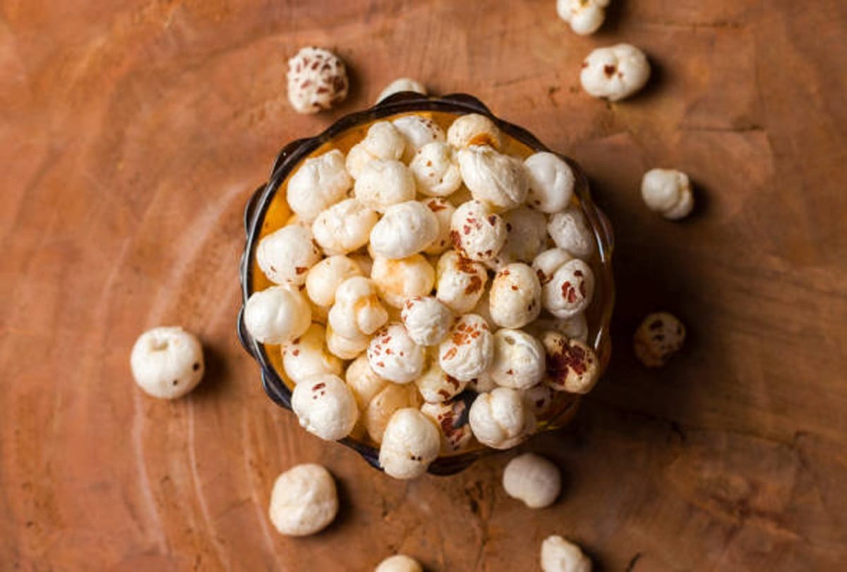 maha shivratri 2022 recipe falahari to make makhana peanuts bhel