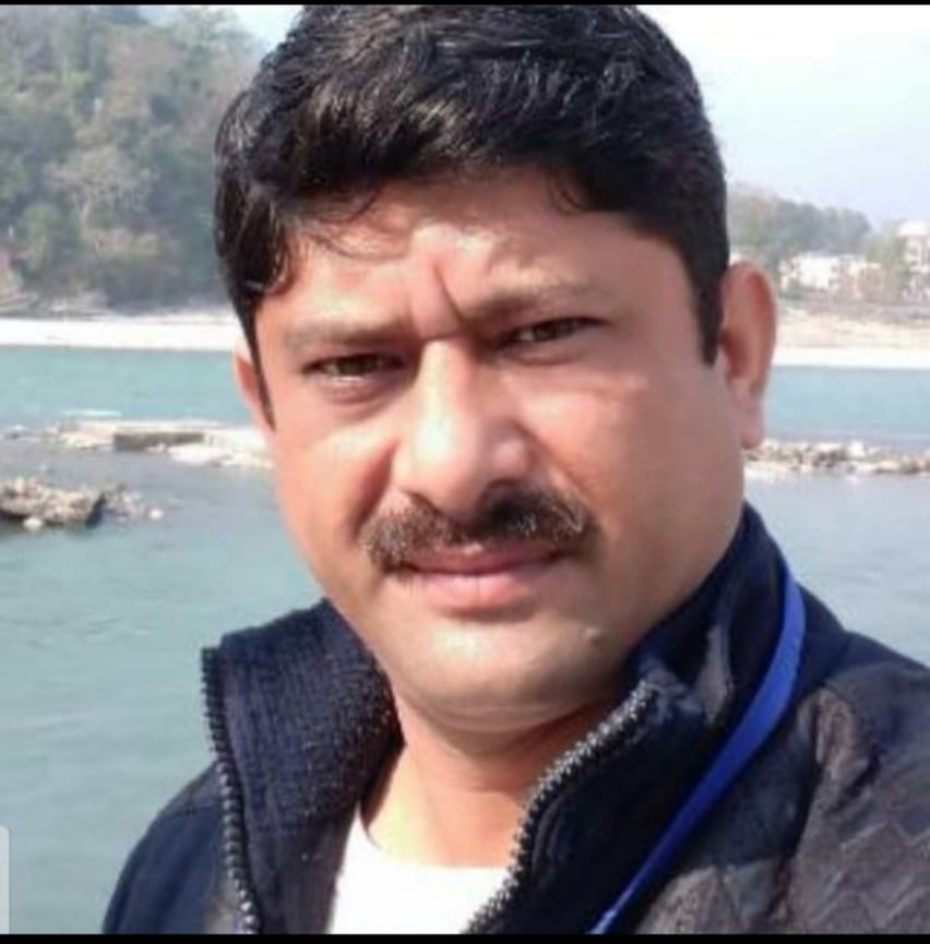uttarakhand news: horrific collision between truck and car,  CPU-in-charge died