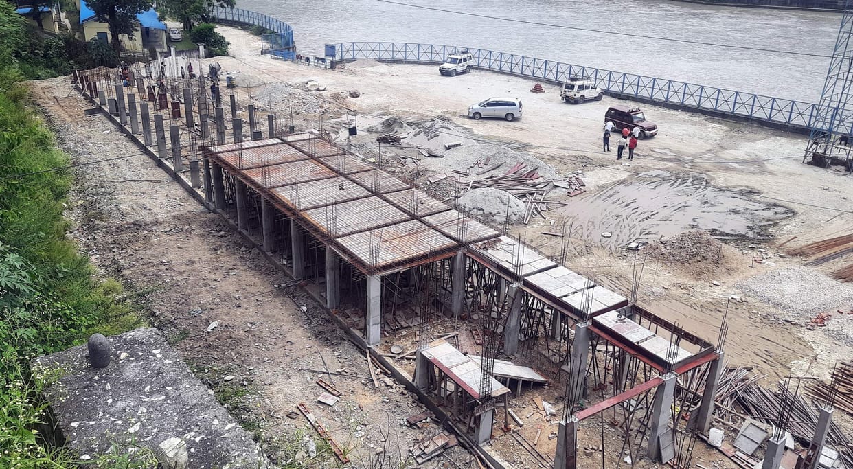 Jal Vidyut Nigam and Municipality face to face