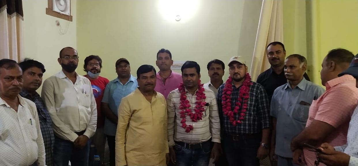 etawah news,Teachers should send their arrears bills to the Accounts Office soon