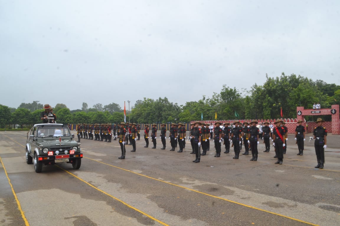 Passing Out Parade in 39 gtc varanasi After 42 weeks of hard training  64 recruits became part of  Indian Army  see photos