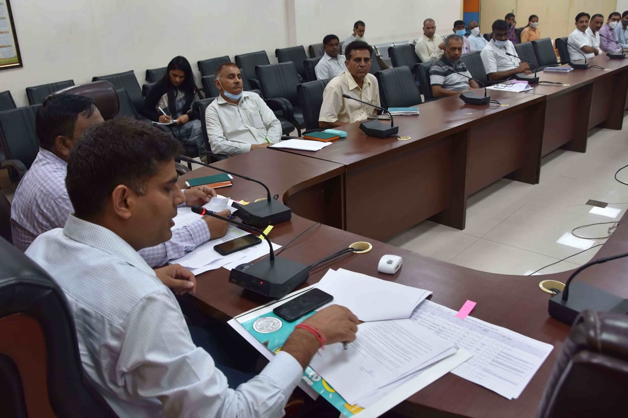 Speed up the works of Sansad Adarsh Gram Yojana