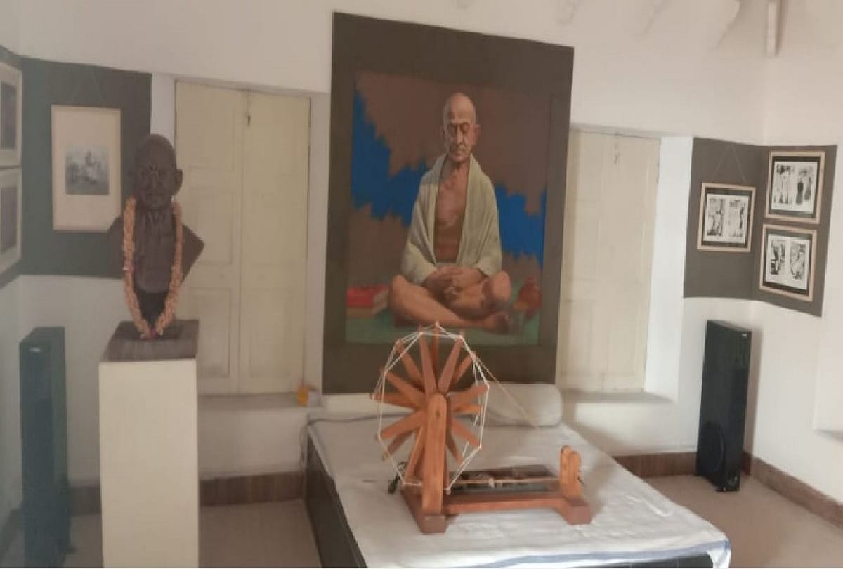mahatma gandhi Kashi Vidyapith will become new cultural heritage of varanasi  new center for research and research on father of nation