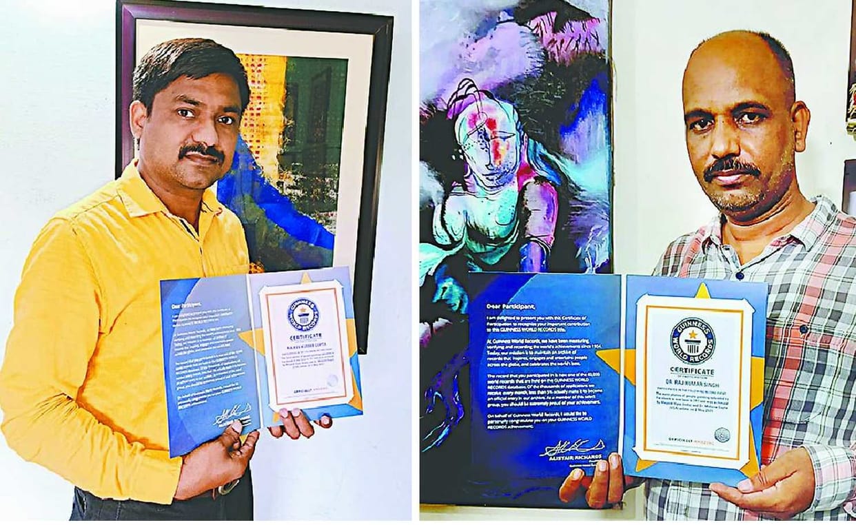 The painters of Ghazipur created a world record by registering the painting in the Guinness Book