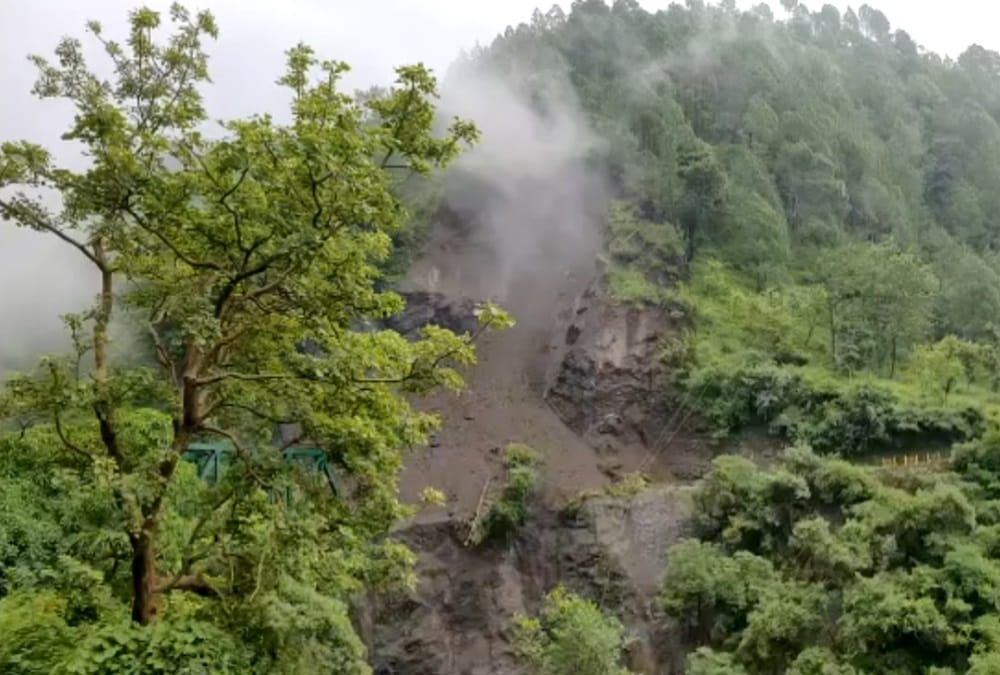 Uttarakhand Monsoon Update: Landslide after heavy rainfall in Many places and one death photos