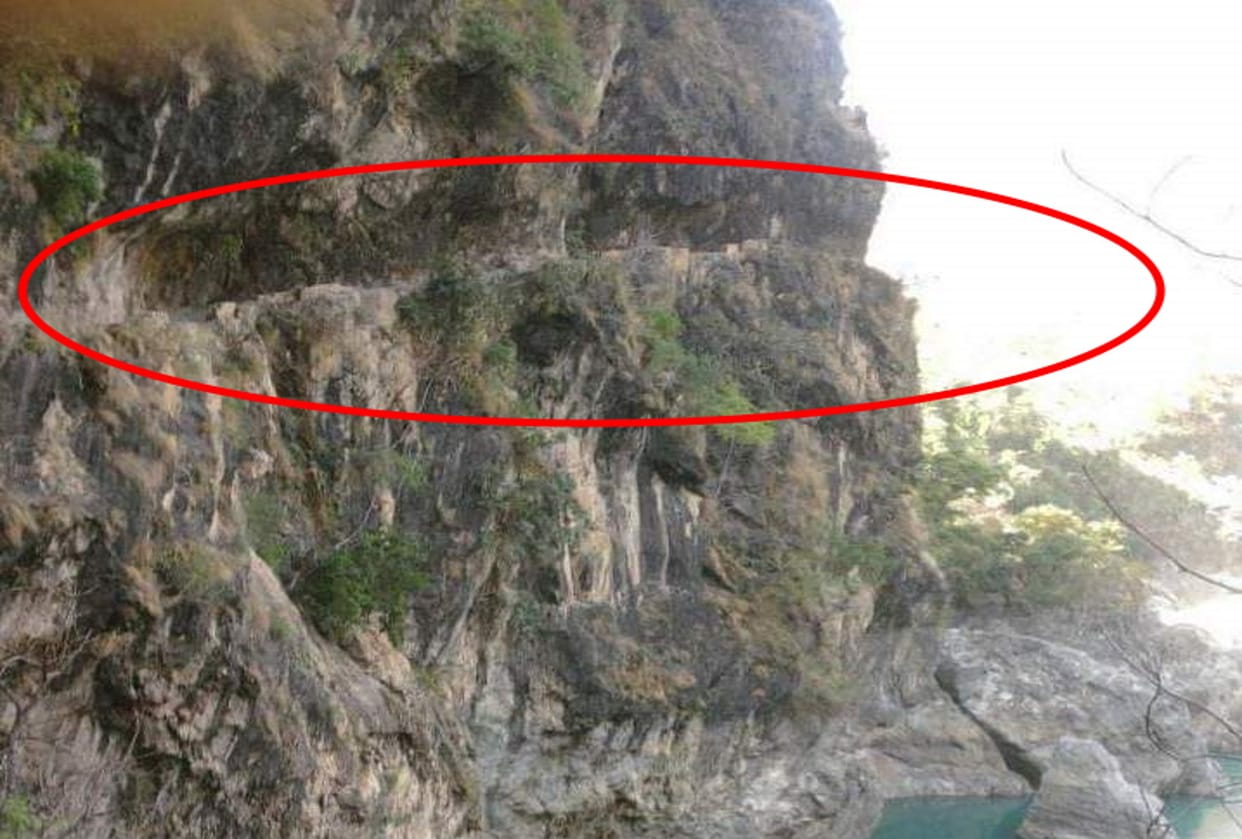 uttarakhand news: road built during British era is giving competition to modern technology