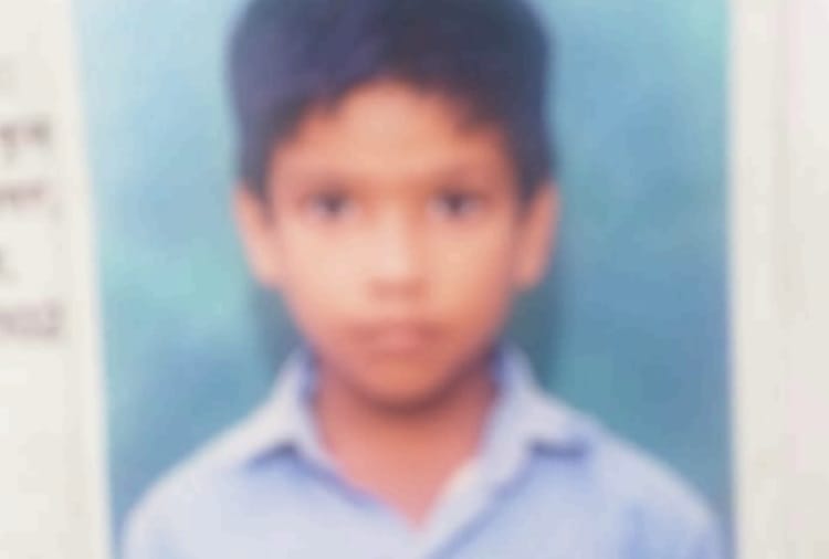 10-year-old child buried under a trolley, died