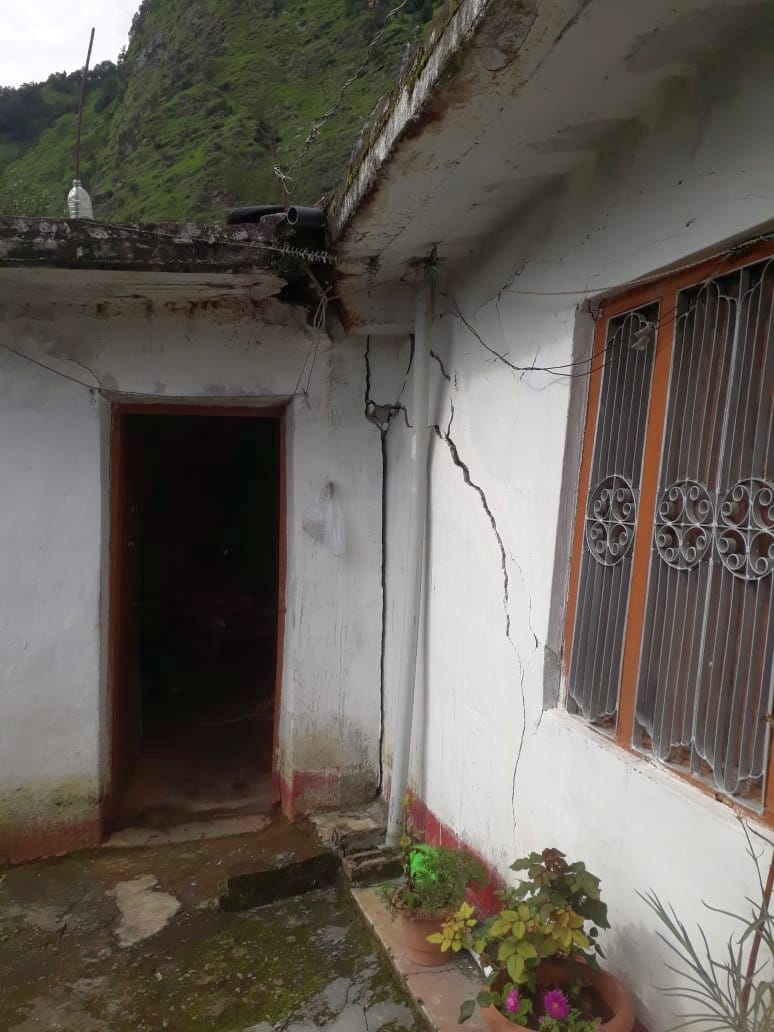Torrential rain threatens seven houses in Girgaon and Bhandarigaon