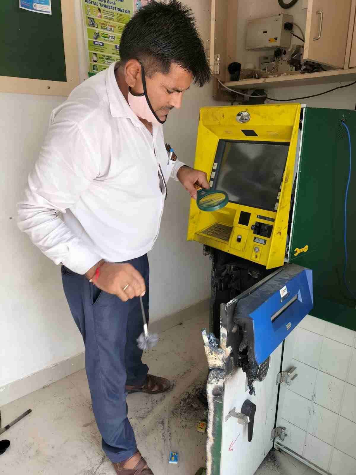 The hooter did not play due to the failure of the ATM sensor, the team of cyber cell will investigate the footage of 10 CCTVs