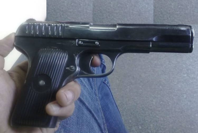 Shot fired at the salesman with the intention of robbing the pump, narrowly saved