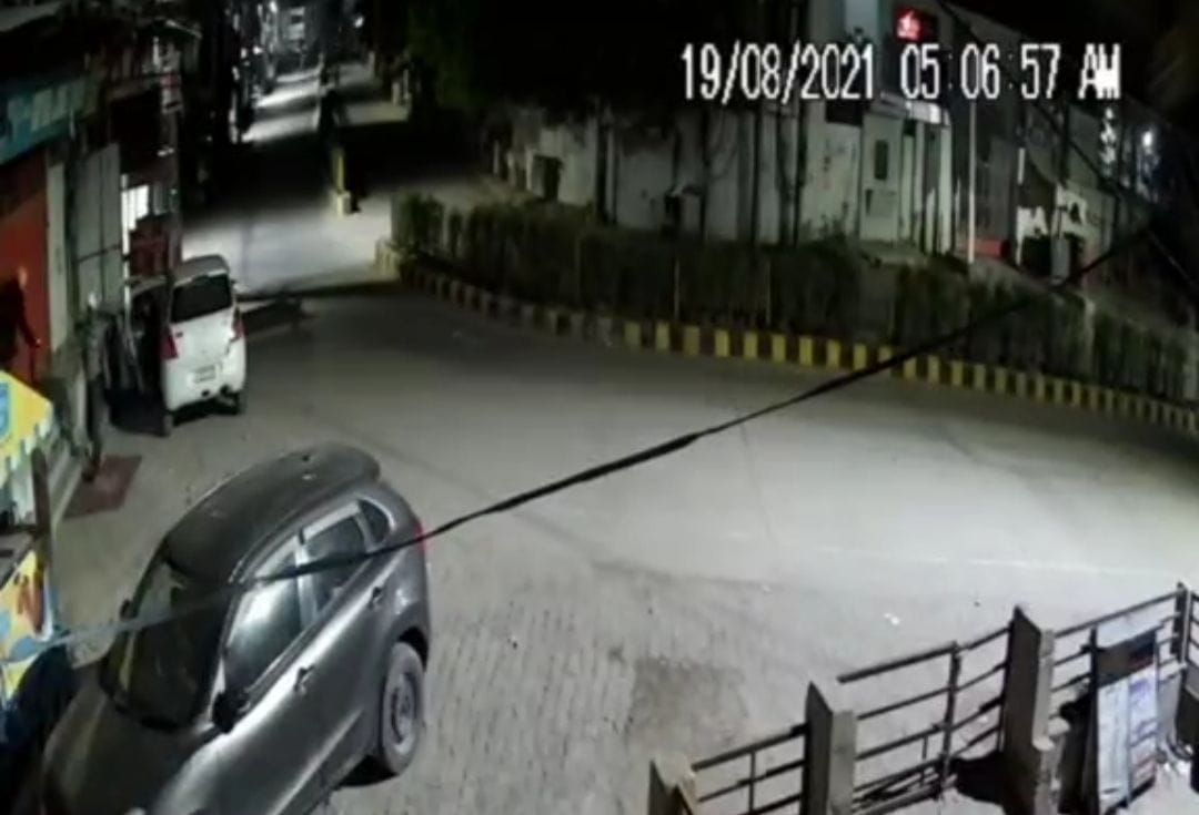 City handed over to thieves: shutters and locks of five shops were broken in one night