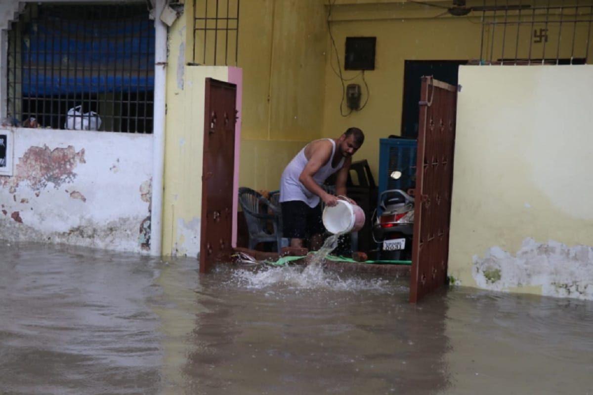 There was flood like situation in many colonies after the rains in Bijnor