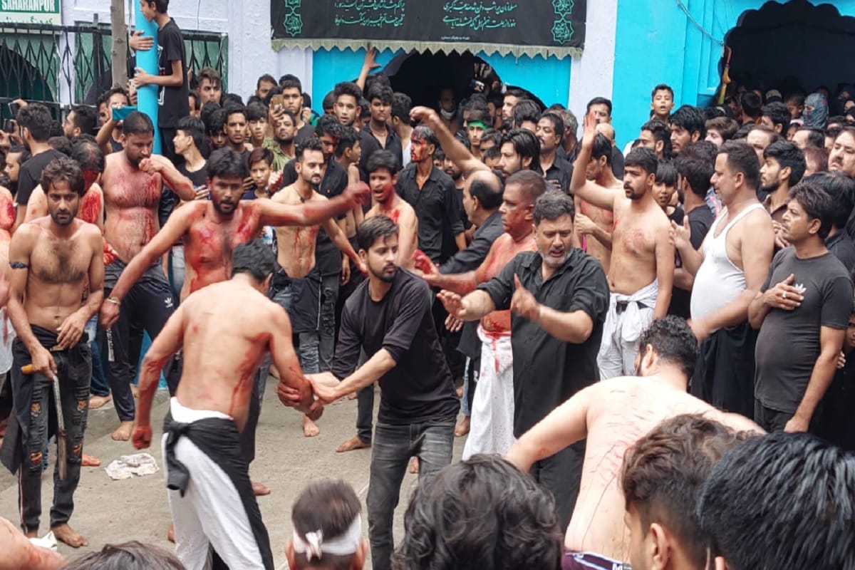 The festival of Muharram was celebrated in Saharanpur and there was no procession in the market due to Kovid-19.