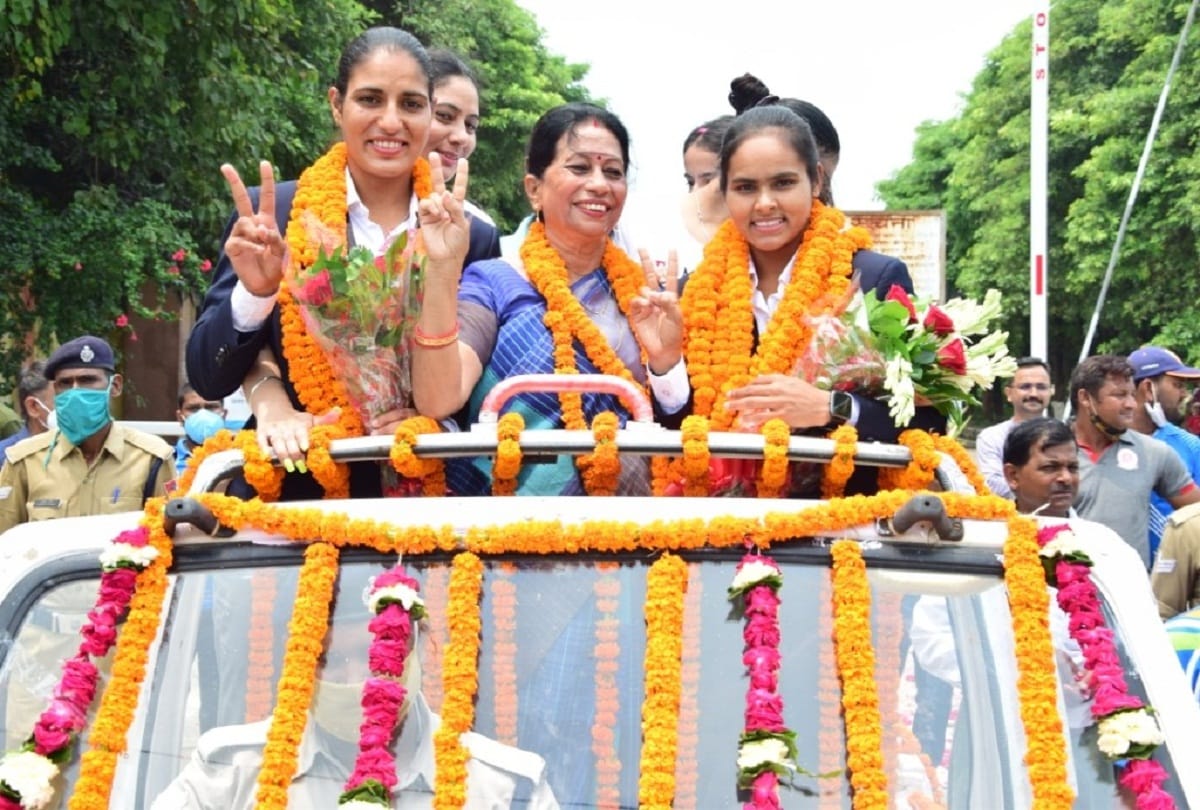 Gorakhpur daughter groomed skills of Tokyo Olympics star hockey player Gurjeet