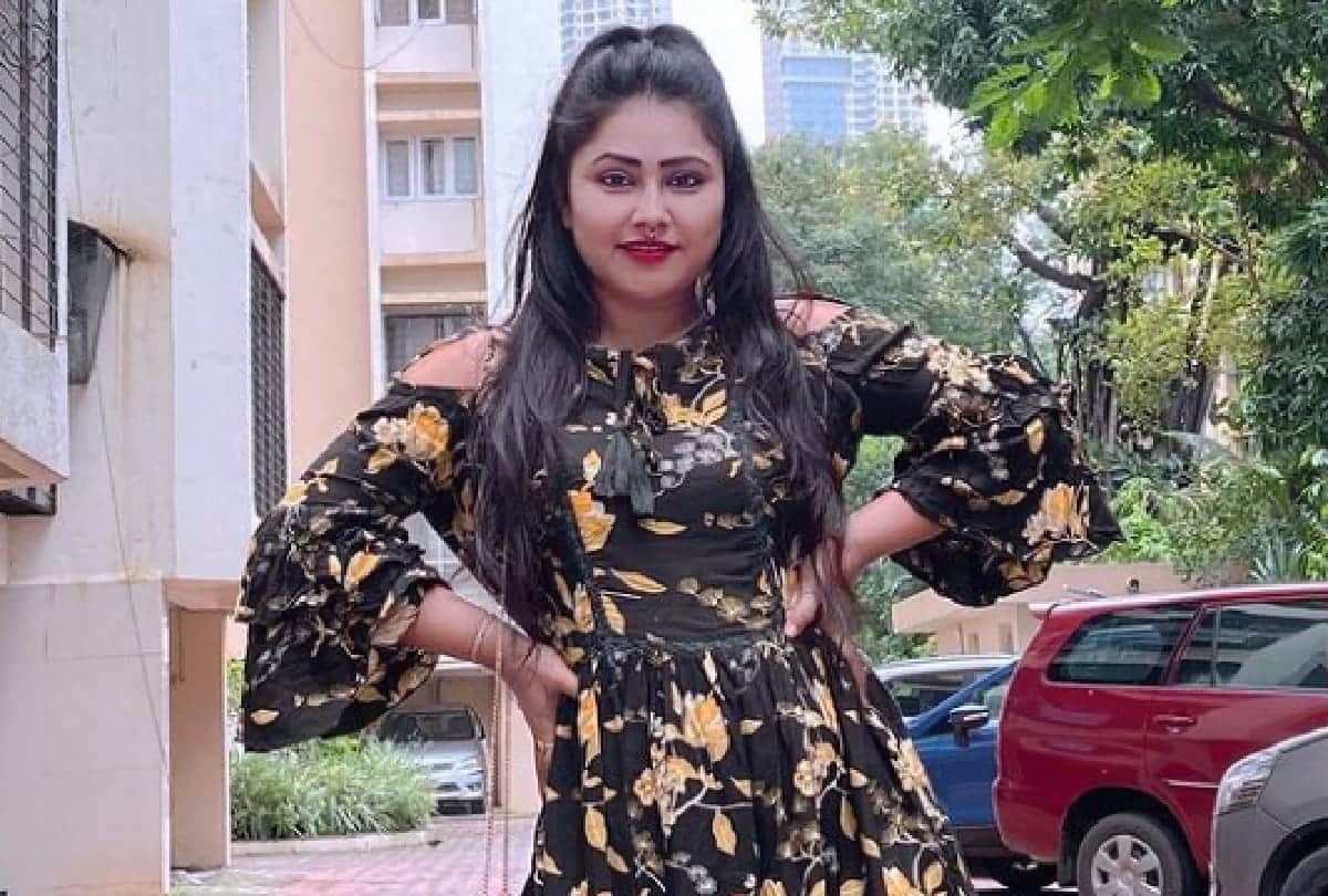 Priyanka pandit says just came to know about new mobile filter see instaagram video