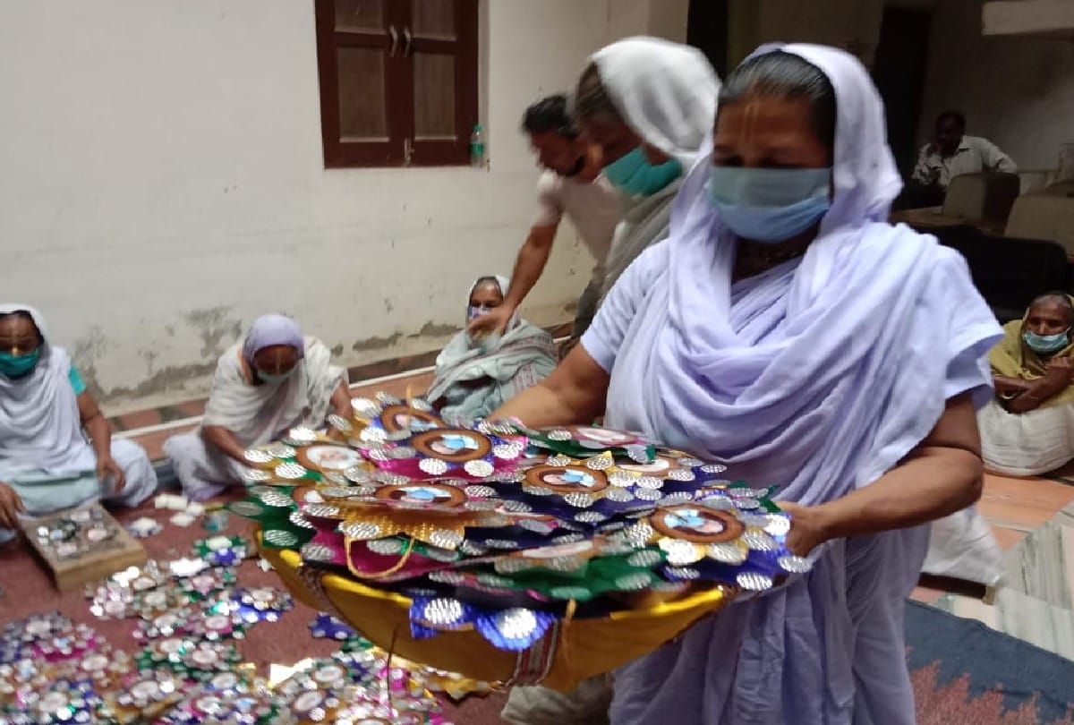 Vrindavan widows send rakhis to PM Narendra Modi on Raksha Bandhan
