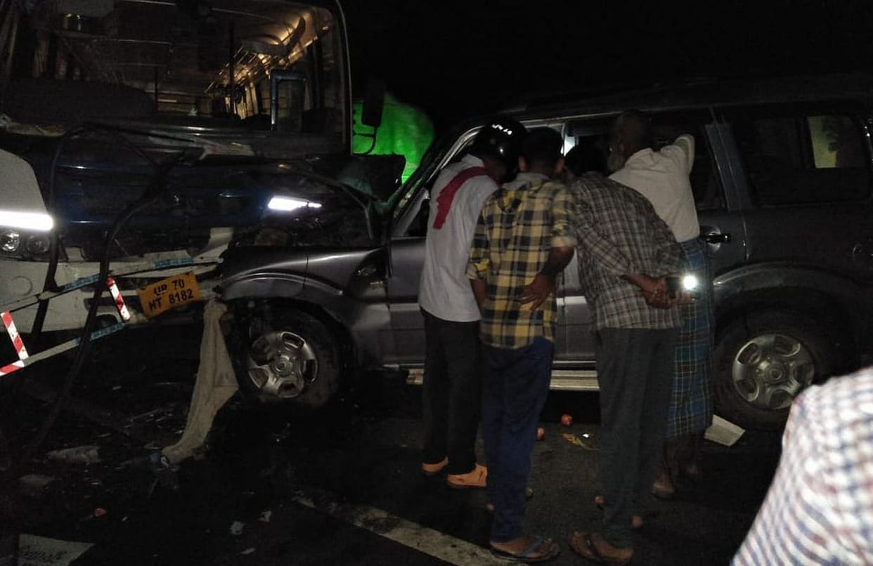 Accident at Ayodhya-Sultanpur highway, seven injured