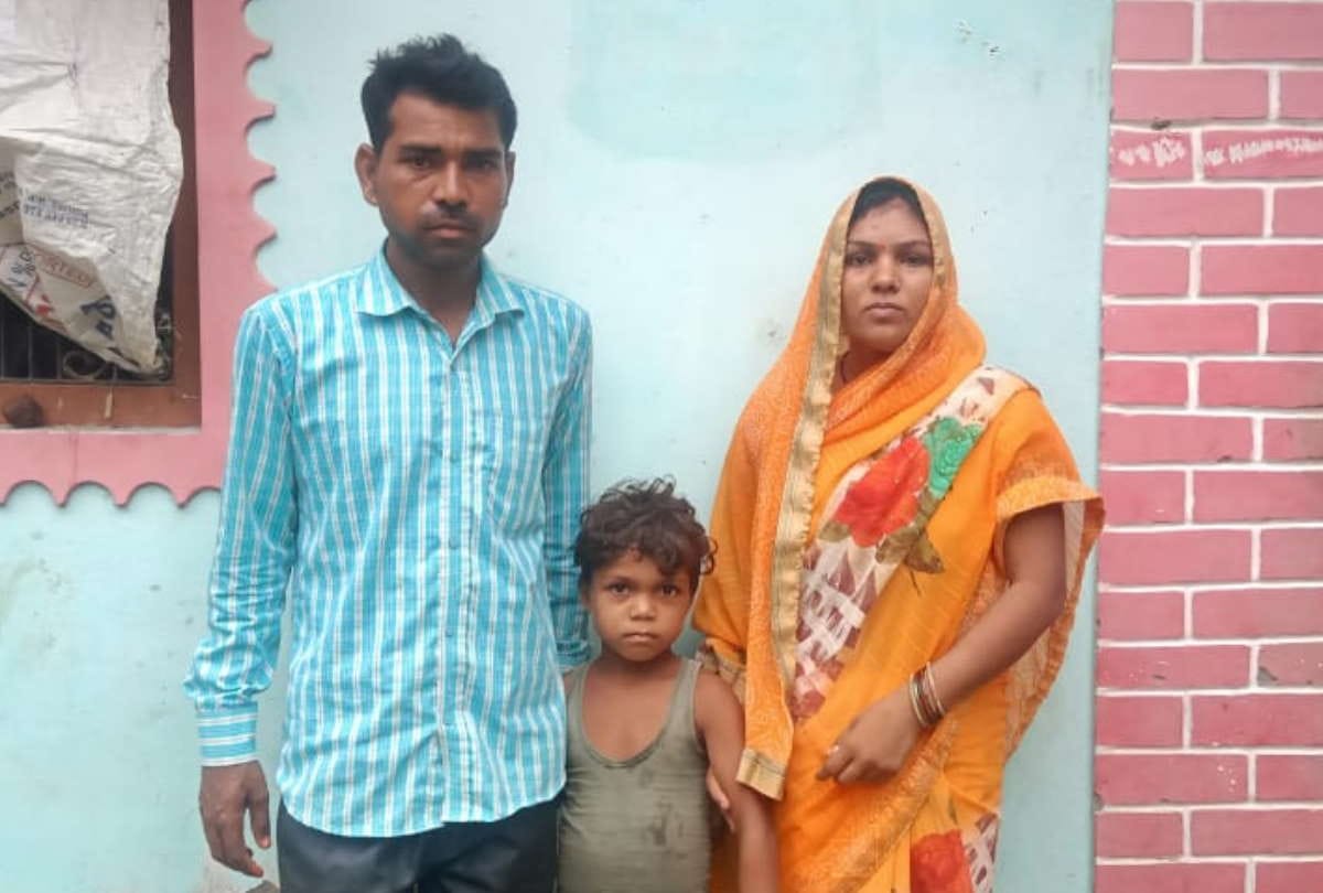 Police Investigation of murder of Gajendra roaming around house in gorakhpur