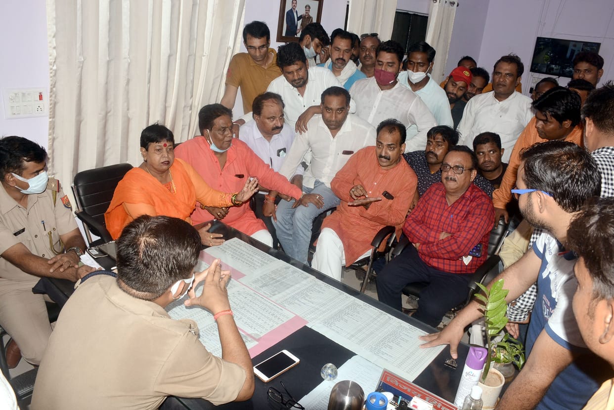 BJP ruckus Quarsi police station