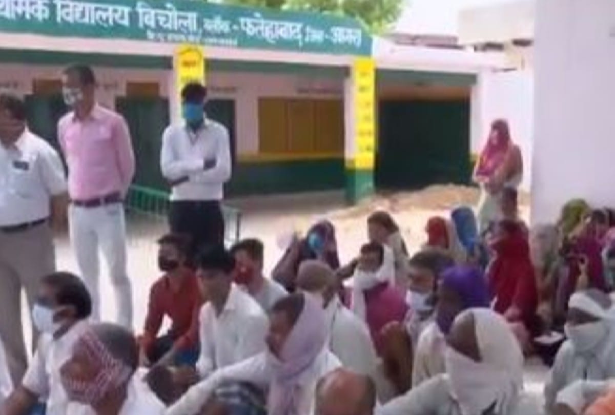 hundred percentage vaccination done in Bichola village of Agra district