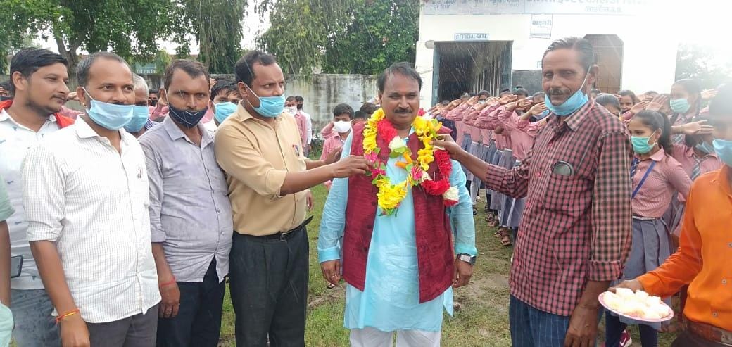 bjp,village,former,MP,mla