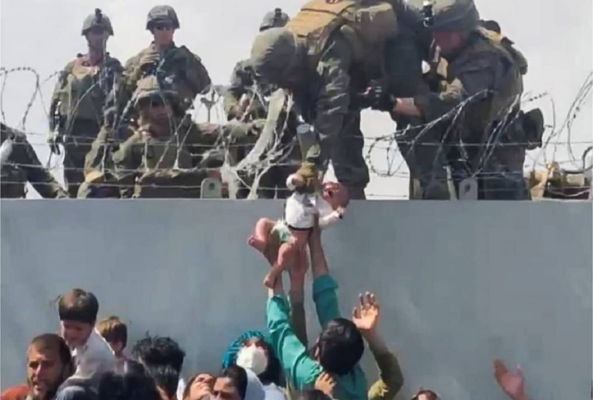 Afganistan Father pleads for protection of baby from Taliban, US army saves life