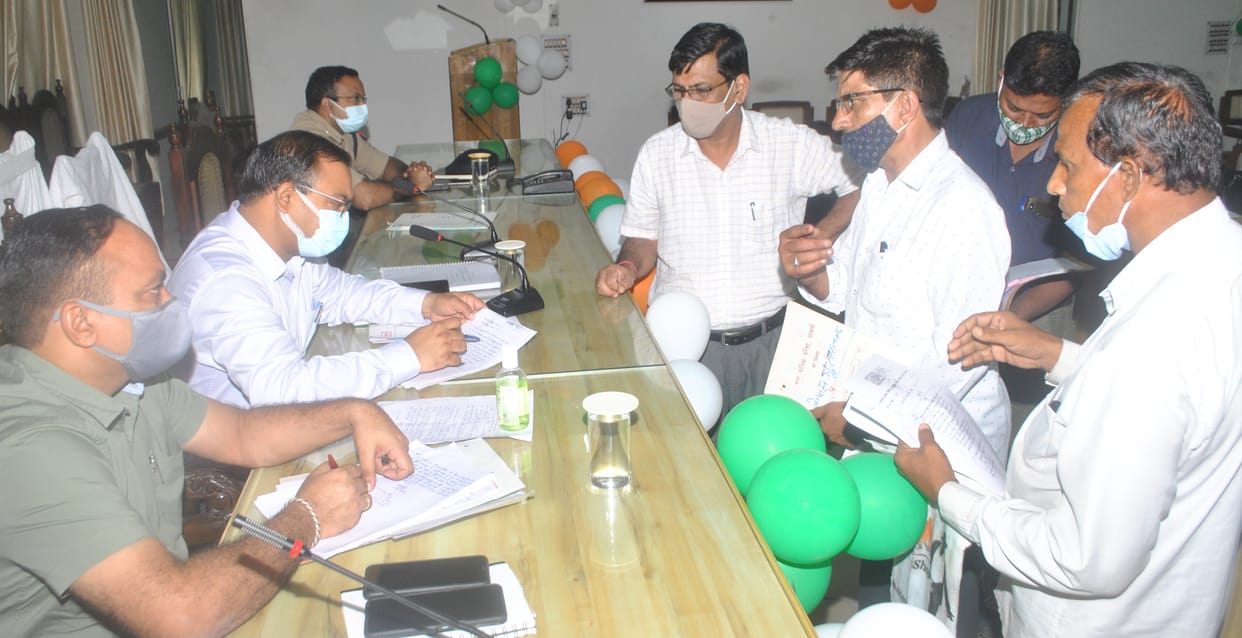 96 complaints came in three tehsils, 14 resolved