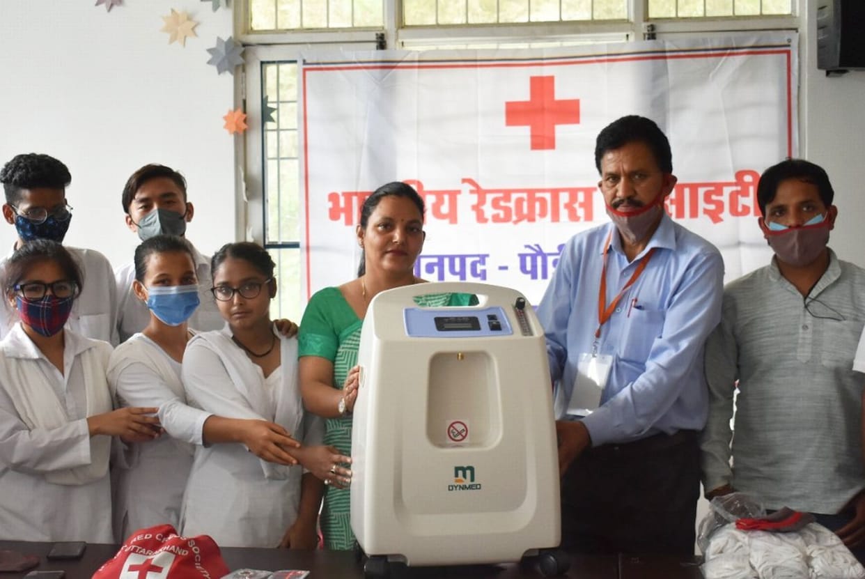 Society handed over oxygen concentrator to Nursing College