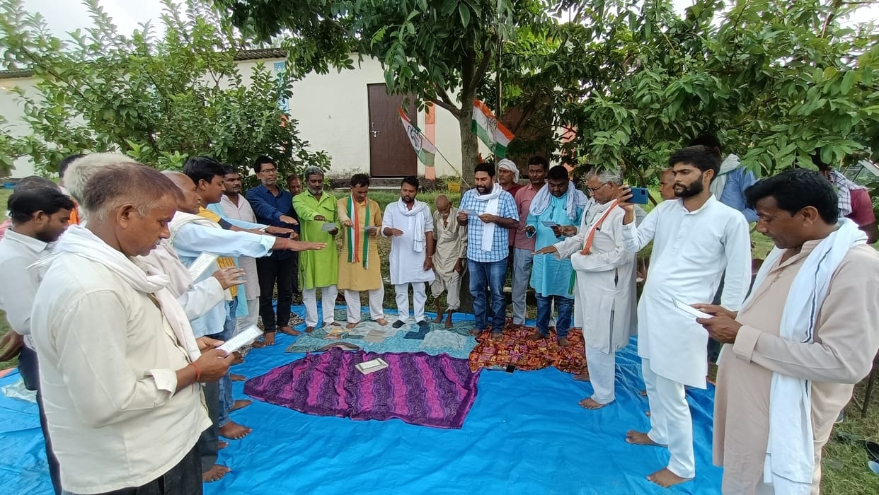 Heard problems from house to house, did Shramdan