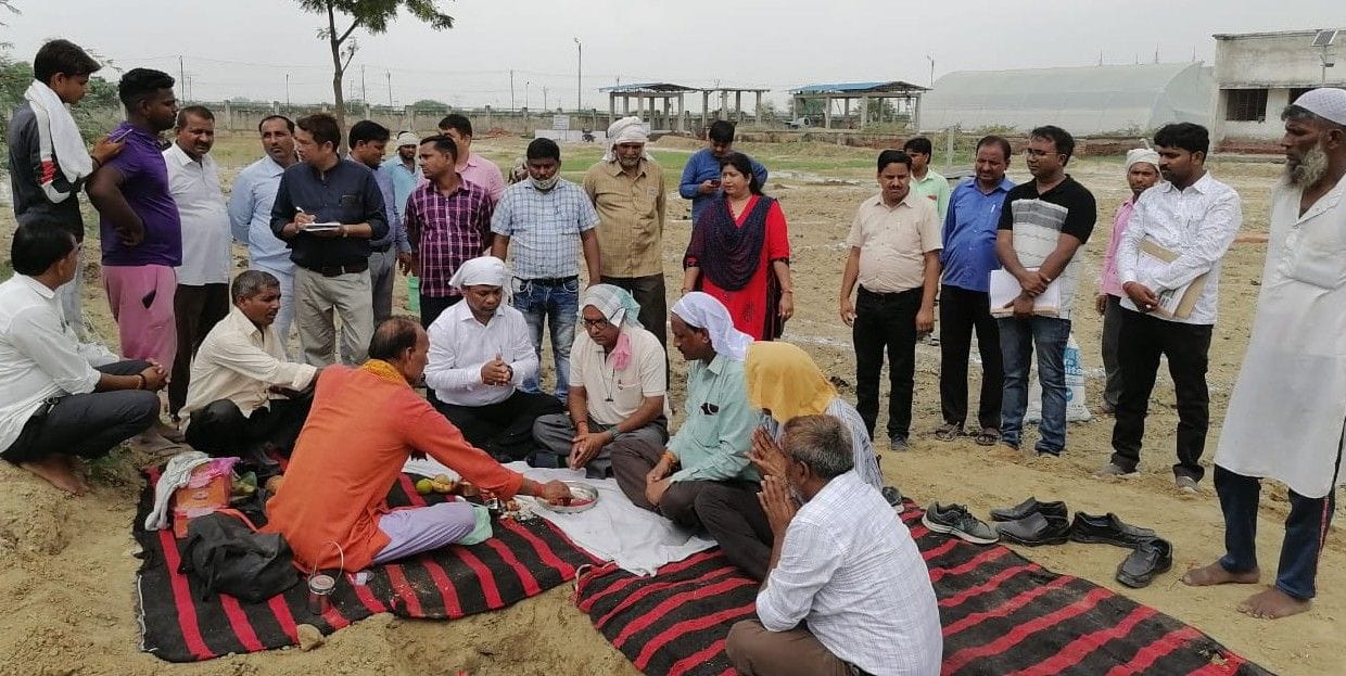 Hathras: Director Prasar knew the condition of Krishi Vigyan Kendra
