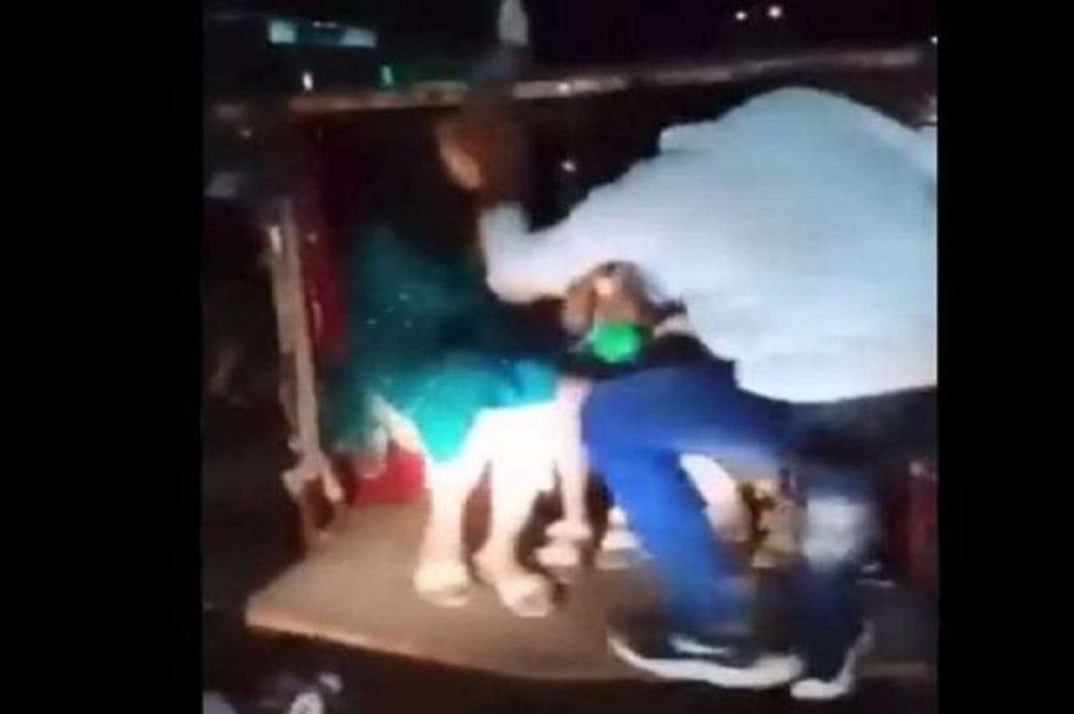 man sexually harasses Pakistani women sitting in rickshaw video viral  surfaces