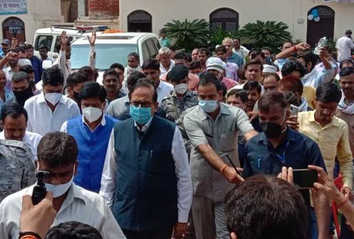 Auraiya: Satish Chandra Mishra attacked the BJP government