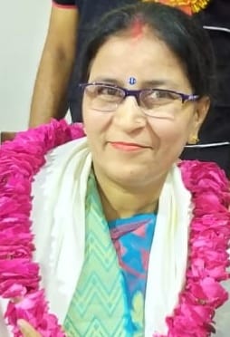 urvashi felicitated at lucknow