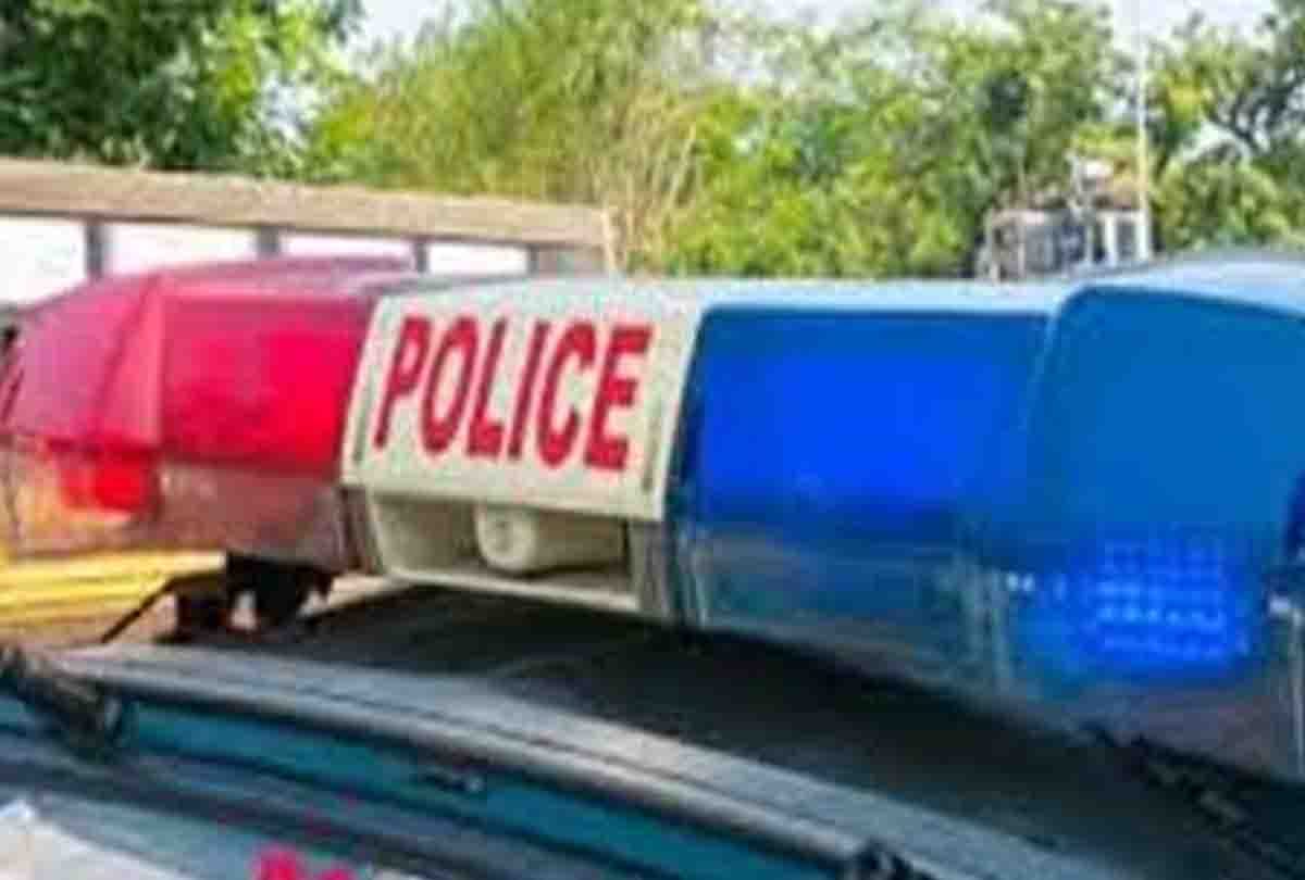 Dispute between SP MLA and Inspector