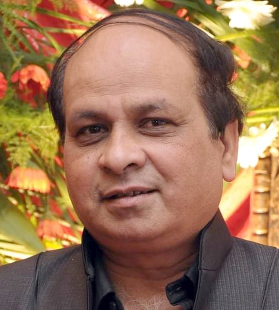 Mahendra Sharma of Bijnor has lit Hindi lamp in 26 countries