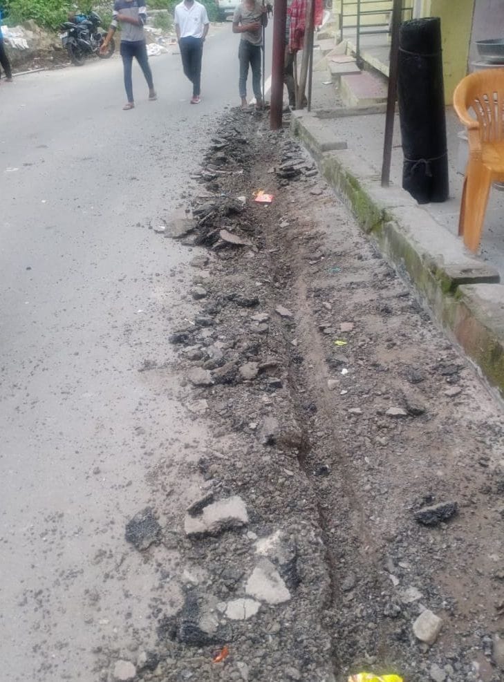 Lonvi sent notice to Jal Nigam for digging road without permission