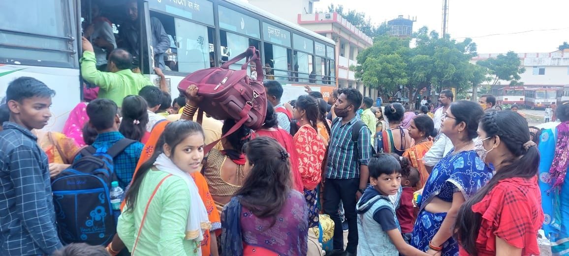 Women travel for free in roadways buses
