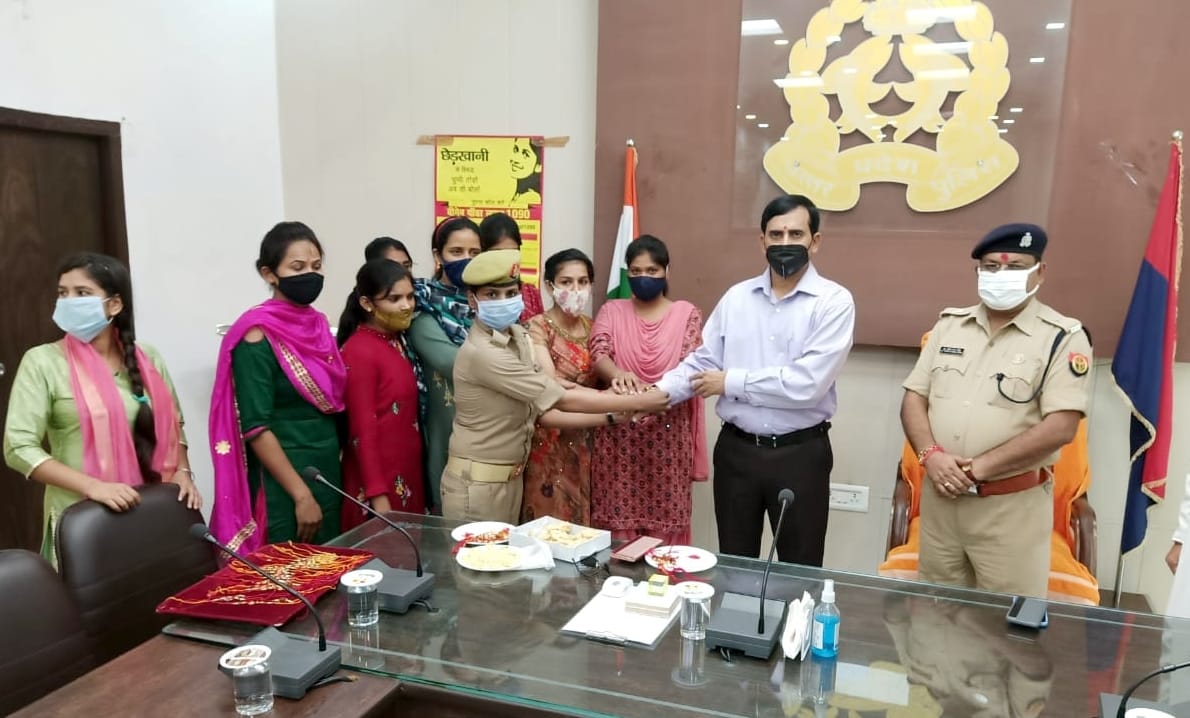 By tying rakhi, the brothers gave the promise of security
