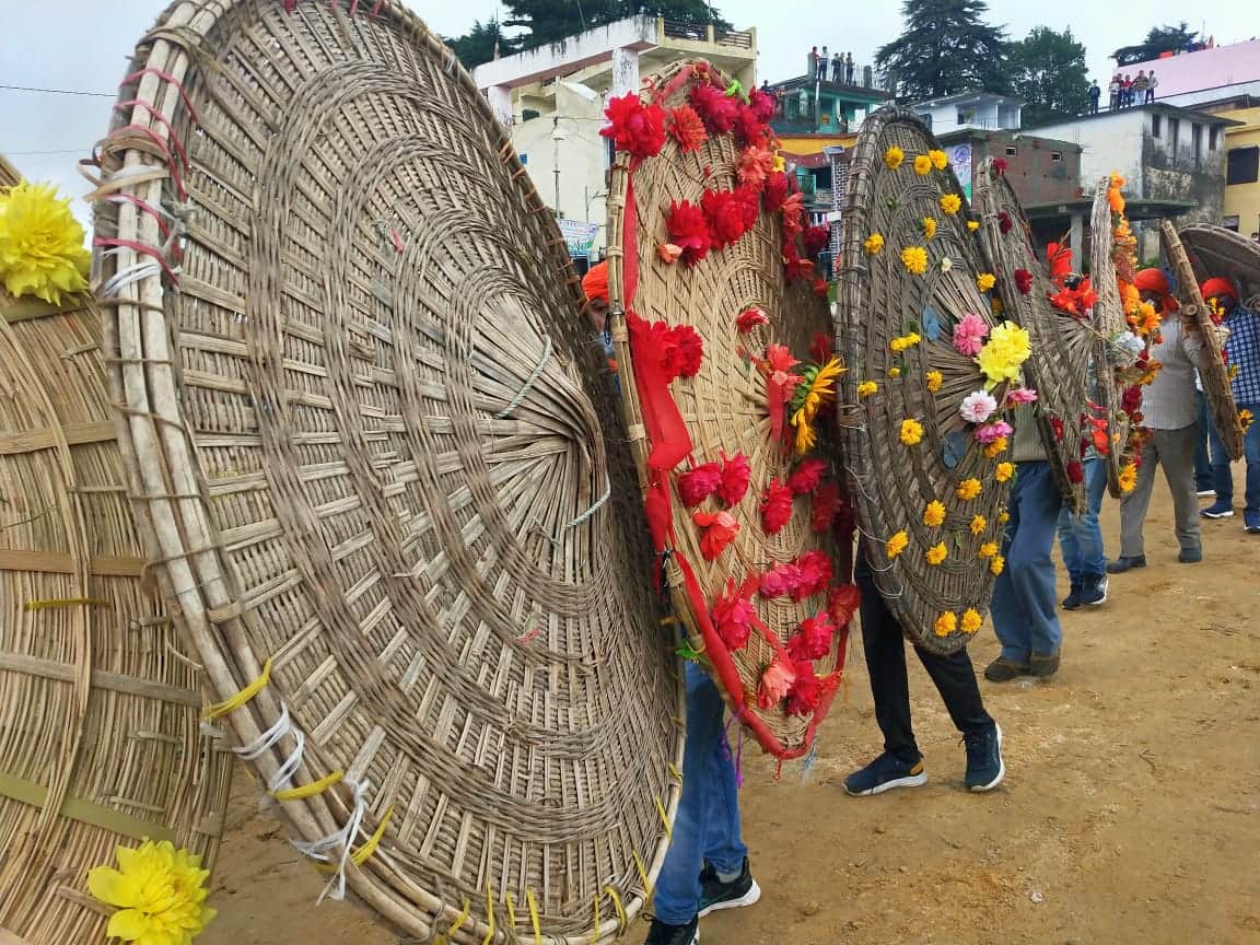 raksha bandhan 2021: due to corona symbolic bagwal mela organised, watch photos