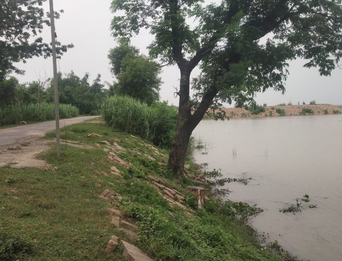 If the water decreases, the difficulties also increase, it is difficult to live with dirt and foul smell
