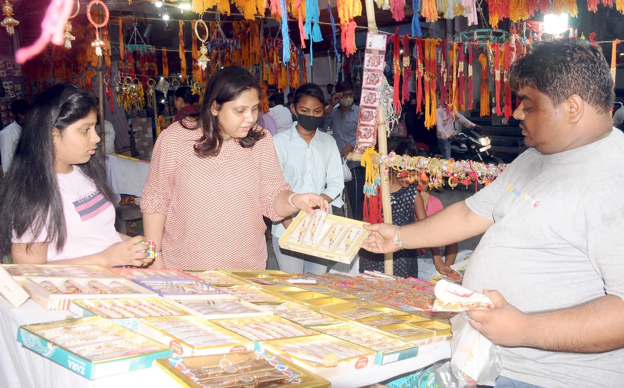 The symbol of love and protection will be celebrated today, there will be a lot of shopping on Saturday