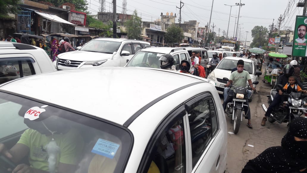 Due to heavy jam, all the arrangements failed.