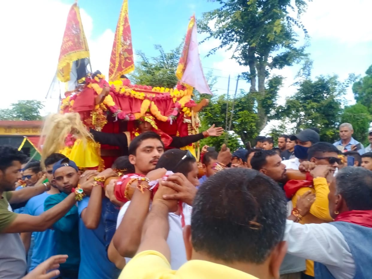 Vayurath of ma Bhagwati circumambulated 25 villages of Sui Bishung