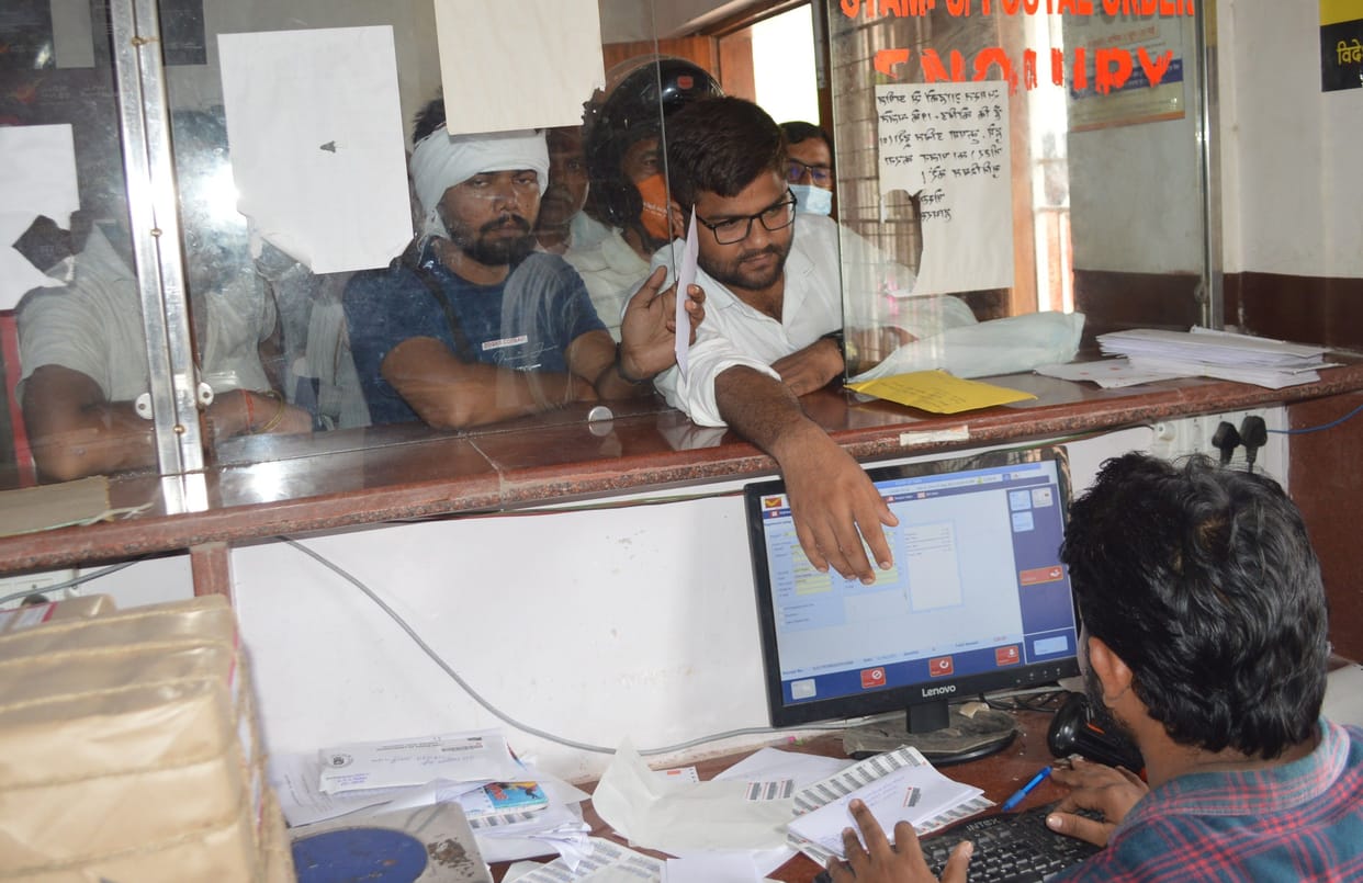 Hathras: Rakhi will be distributed at the post office from 8 o'clock today