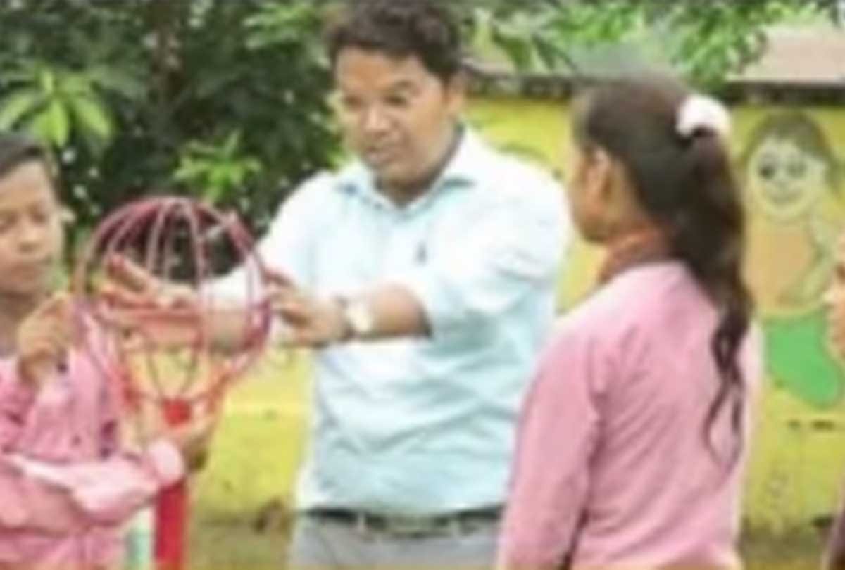 Auraiya's Manish Kumar made science park for children out of junk, teaching principles of science in sports