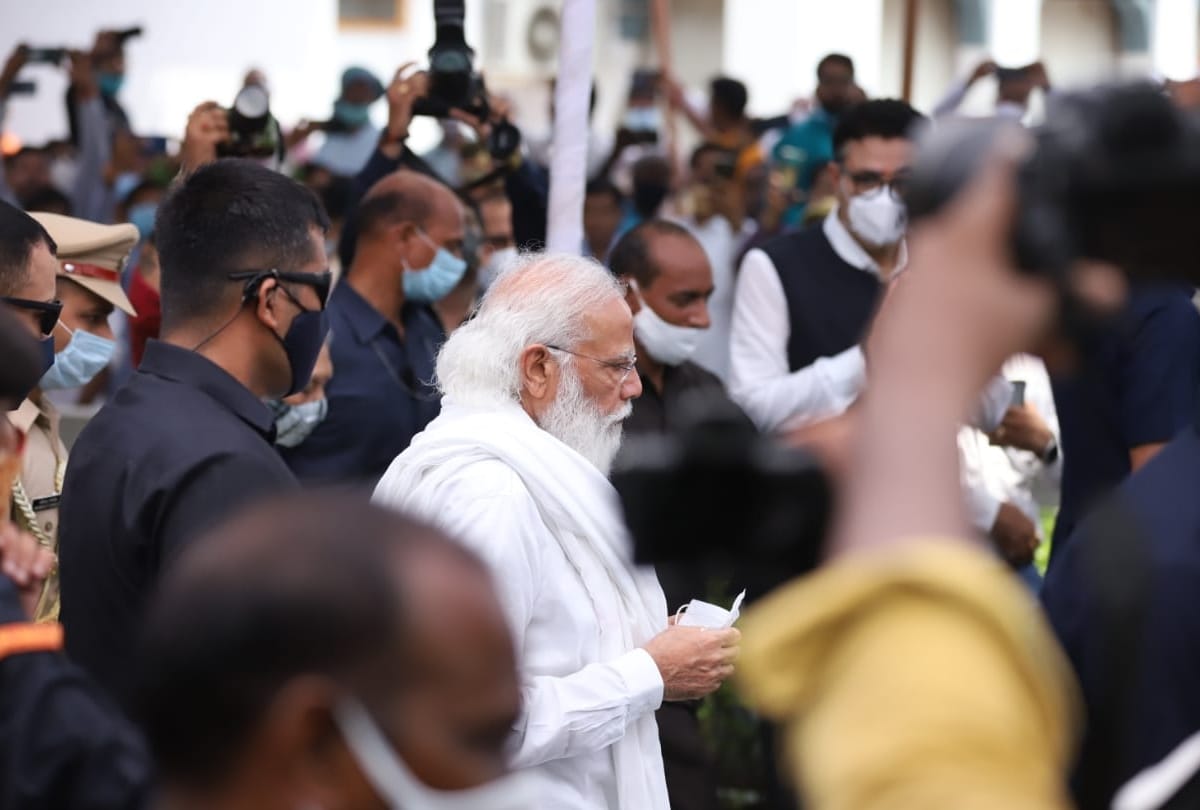 Prime minister Narendra Modi paid tribute to Kalyan Singh.