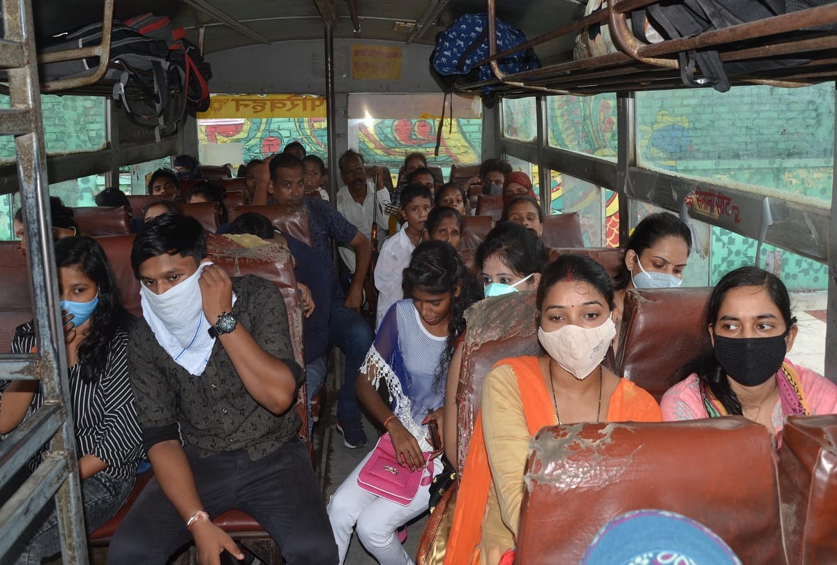 Took Lucknow ticket for free travel in AC bus, landed in Kunda