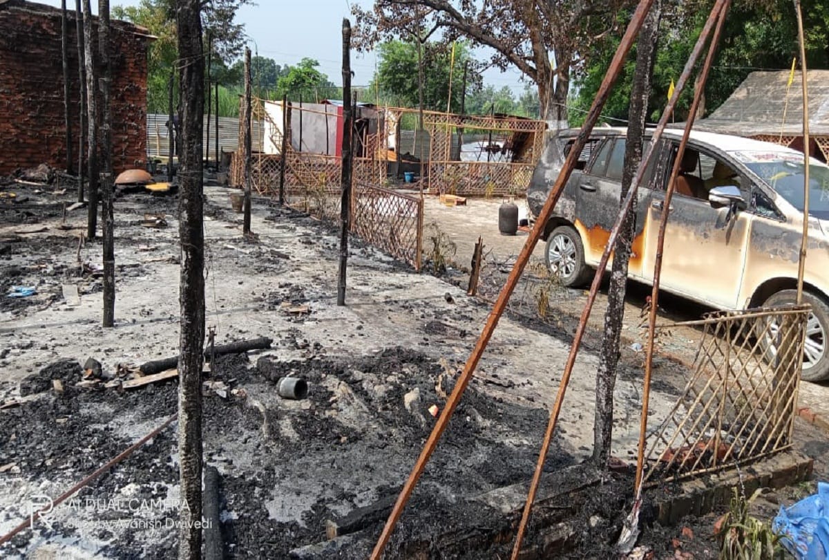 Anarchists set fire to Brahmarshi Ashram, destroyed goods worth lakhs including cars