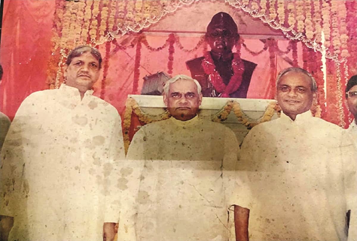 Kalyan Singh: After dismissing the government, the court went on the instructions of Kalyan Singh - Dr. Gaur