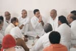 कांग्रेस नेता होशियारी लाल शर्मा के निधन पर शोक प्रकट करने पहुंचे कांग्रेस के राष्ट्रीय प्रवक्त